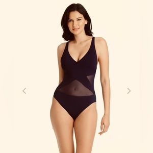 Bleu Rod Beattie Don't Mesh With Me V-Neck Mesh One Piece Swimsuit Black…